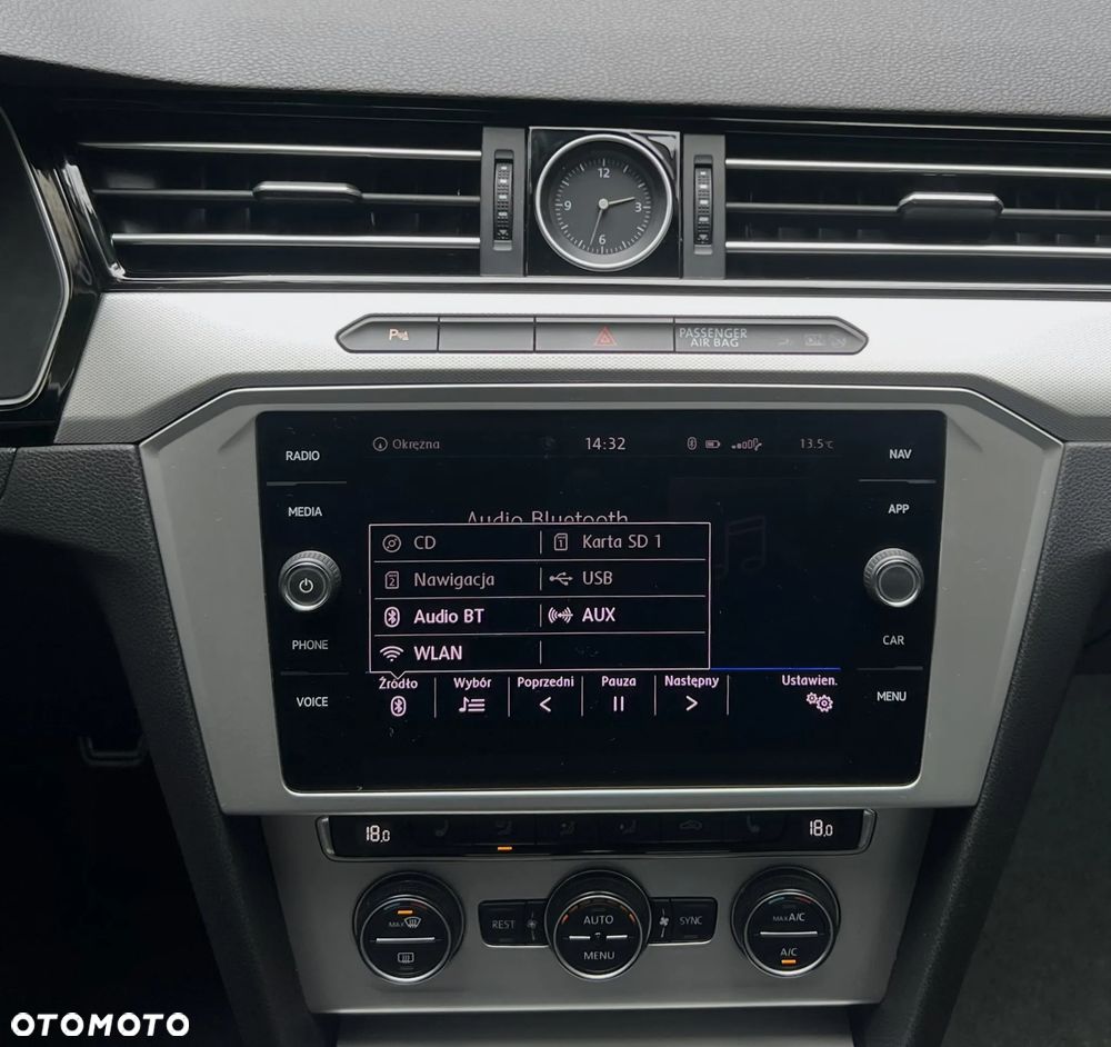 Volkswagen Passat 2.0 TDI SCR Comfortline - 22