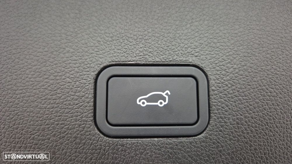 Xpeng G9 98 kWh AWD Performance - 22