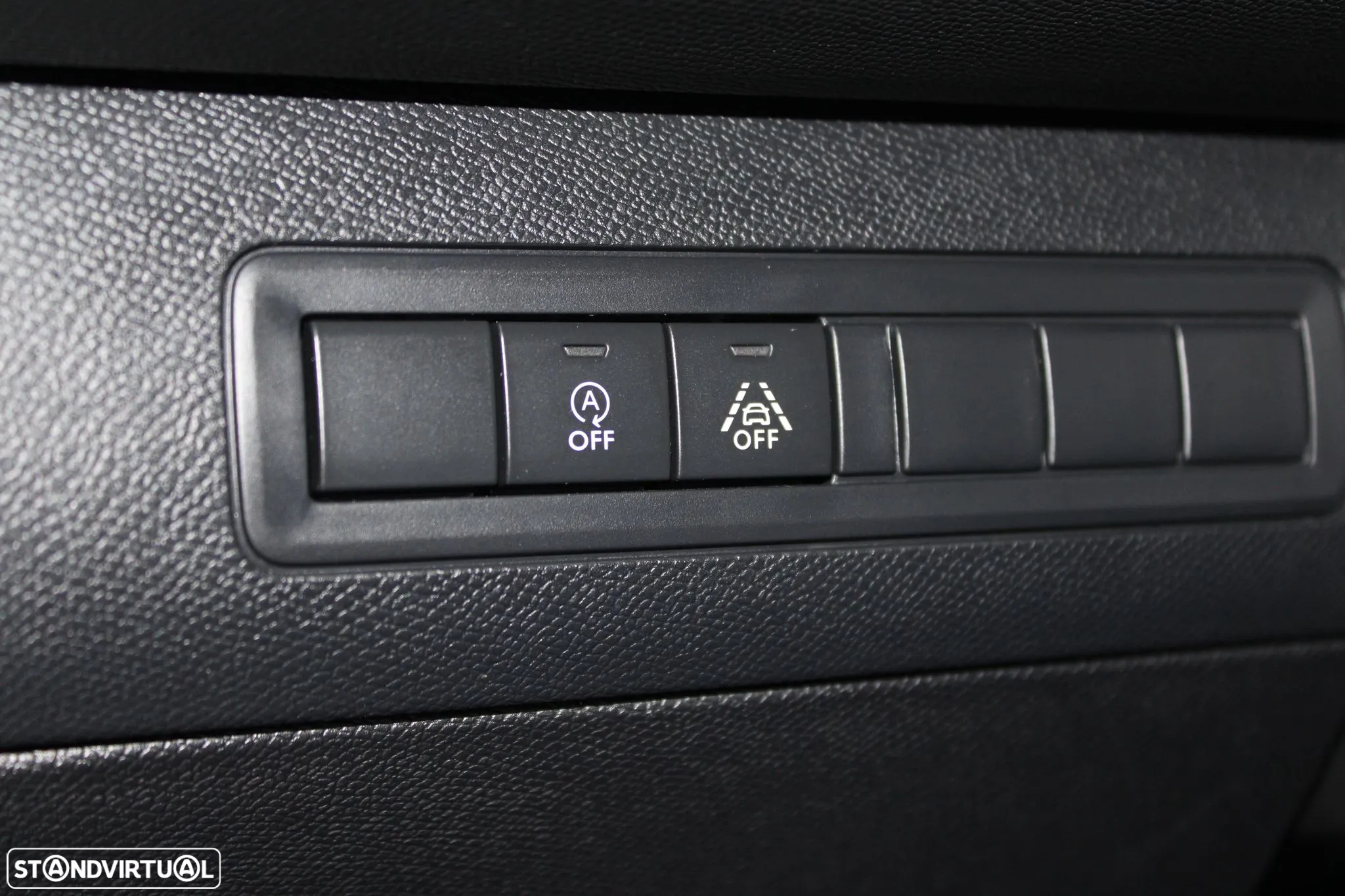 Peugeot 308 1.2 PureTech Allure EAT8 - 29