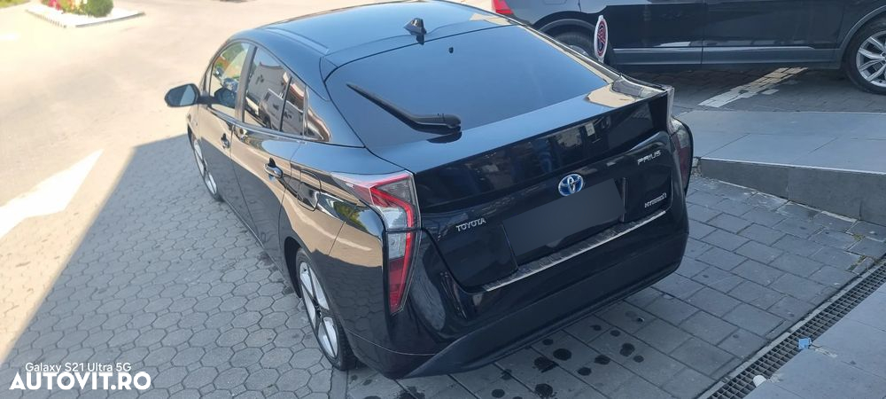 Toyota Prius (Hybrid) Executive - 7