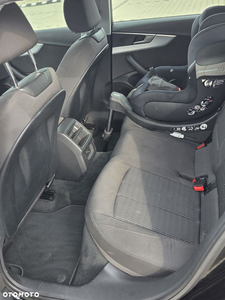Audi A4 Avant - 9