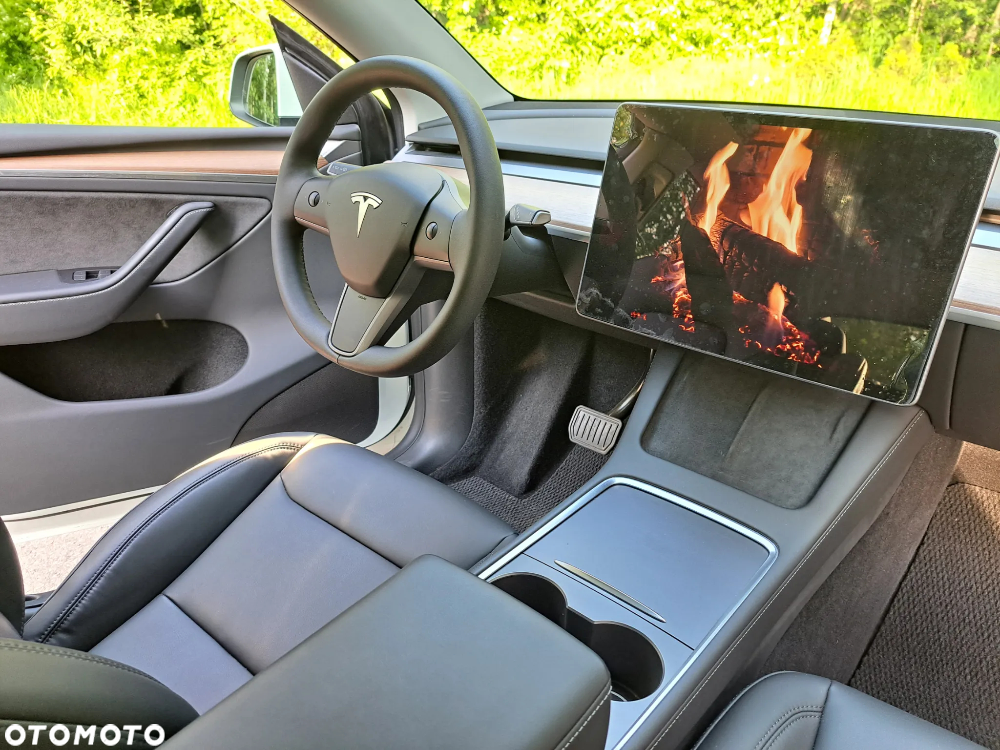 Tesla Y Model Long Range Dual Motor AWD - 9