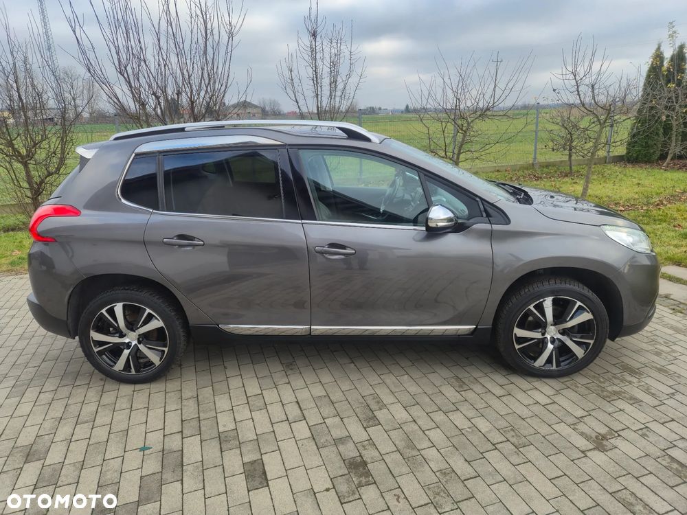 Peugeot 2008 PureTech 130 Stop&Start Allure - 4