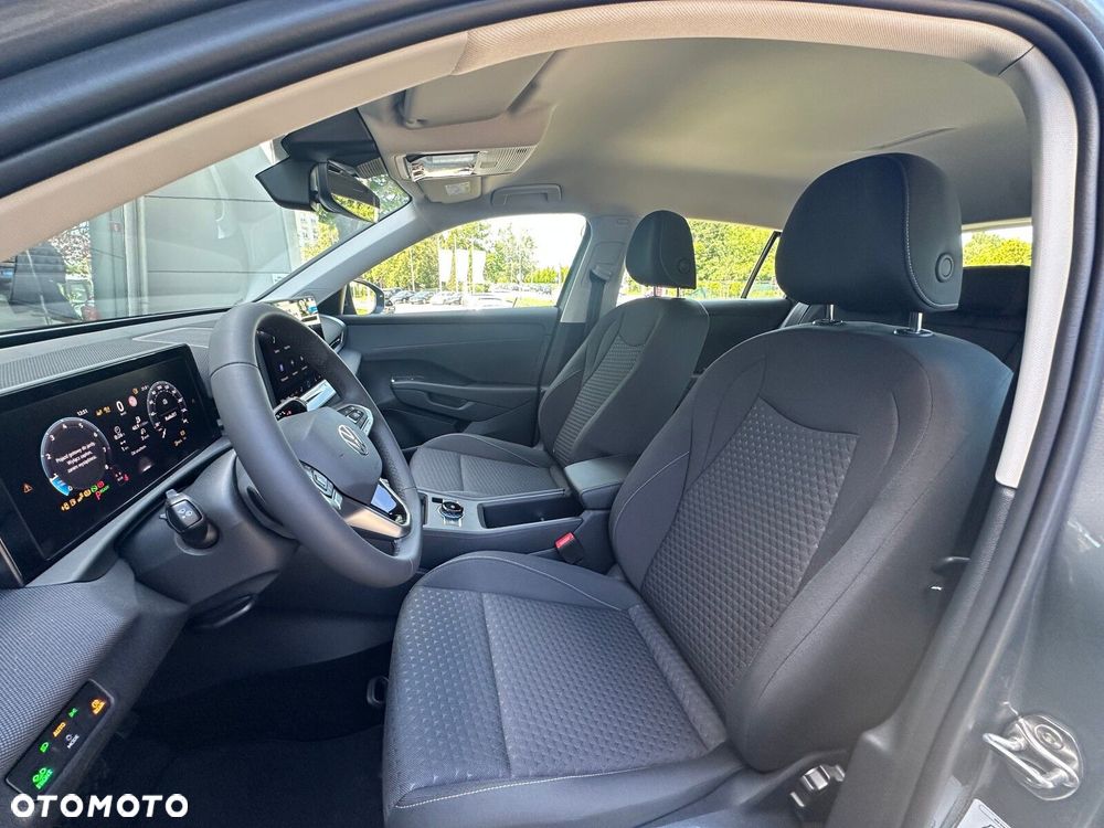 Volkswagen T-Roc 1.5 eTSI Life DSG - 12
