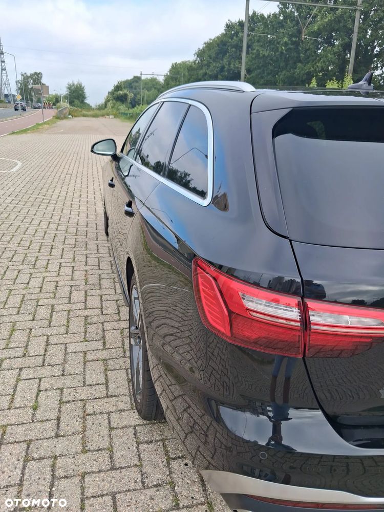 Audi A4 Avant 30 TDI mHEV S Line S tronic - 10