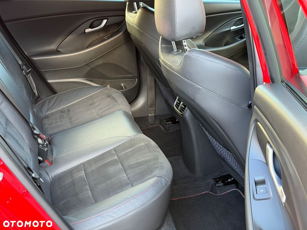 Hyundai i30 1.5 T-GDI 48V-Hybrid DCT N-Line - 38