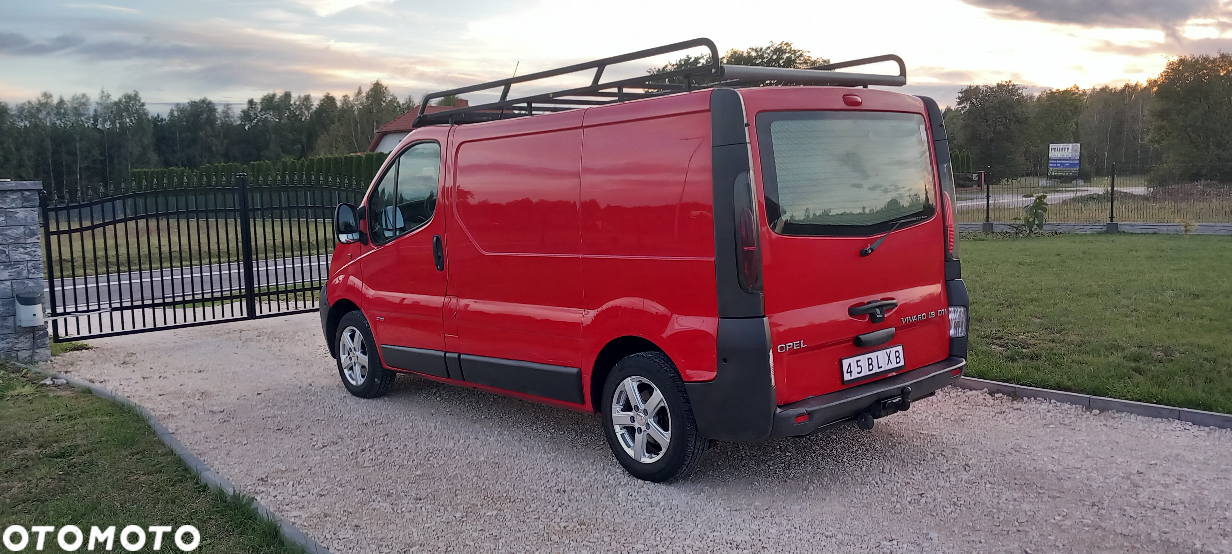 Opel Vivaro - 8