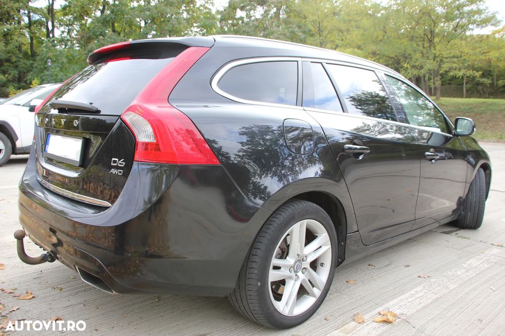 Volvo V60 D6 Plug-In-Hybrid AWD Geartronic Summum - 5