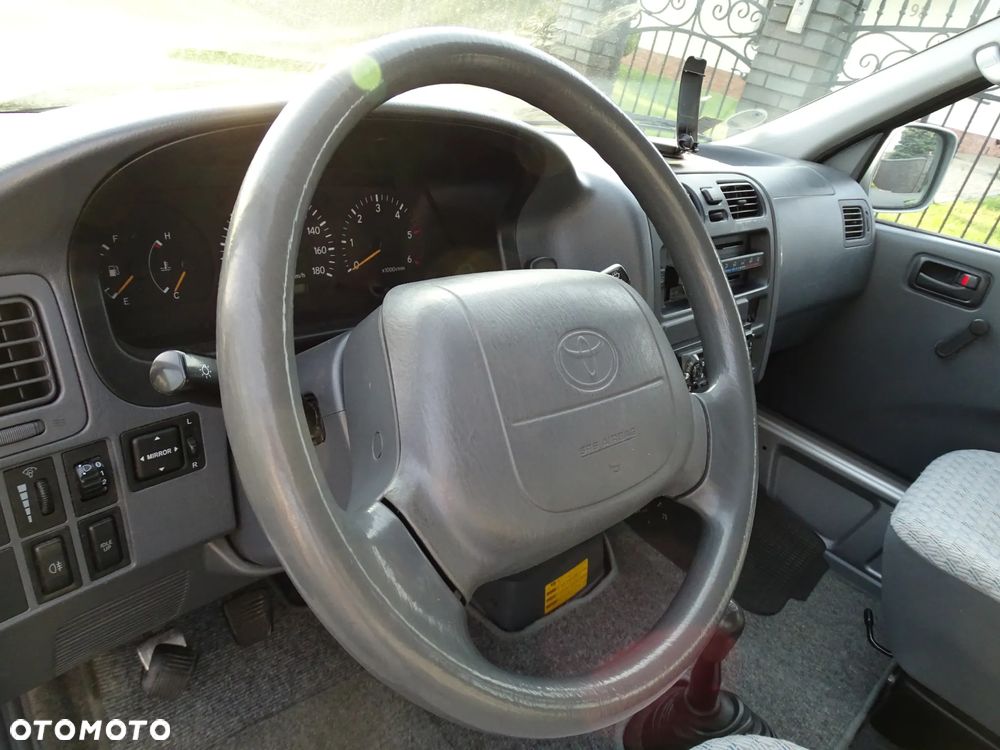 Toyota Hiace D4-D Top - 20