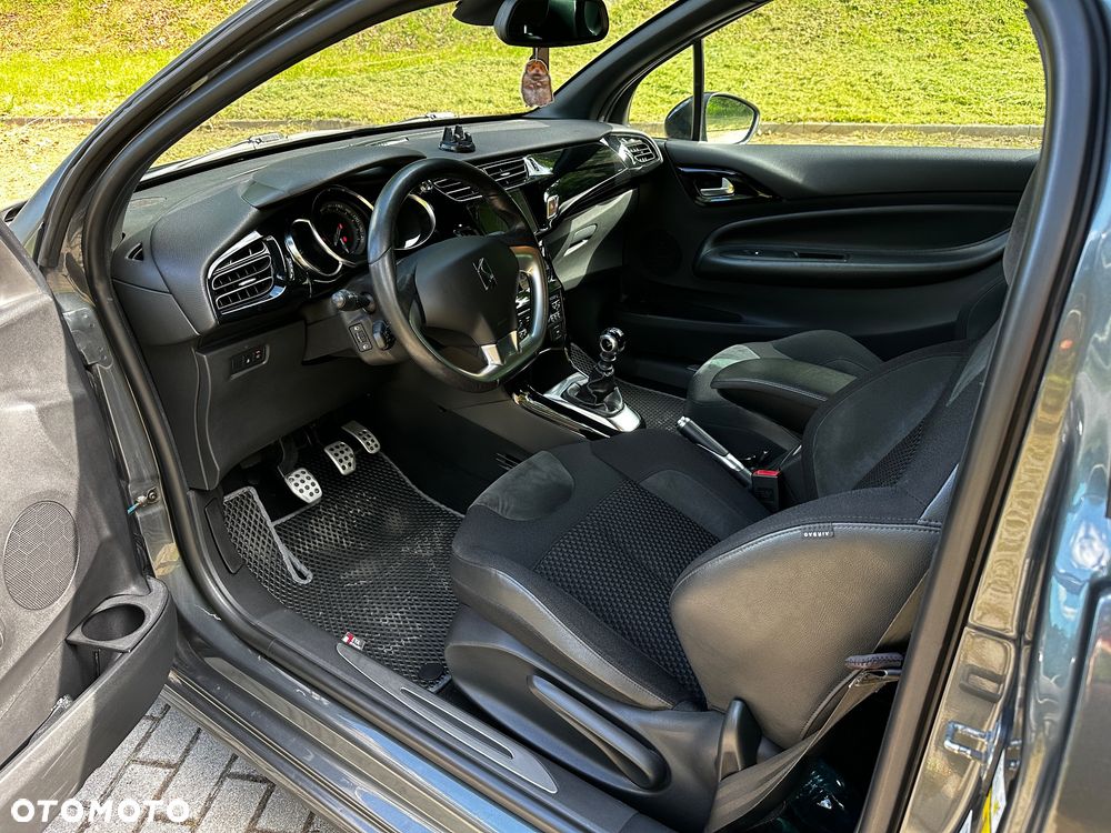 Citroën DS3 BlueHDi 120 SportChic - 12