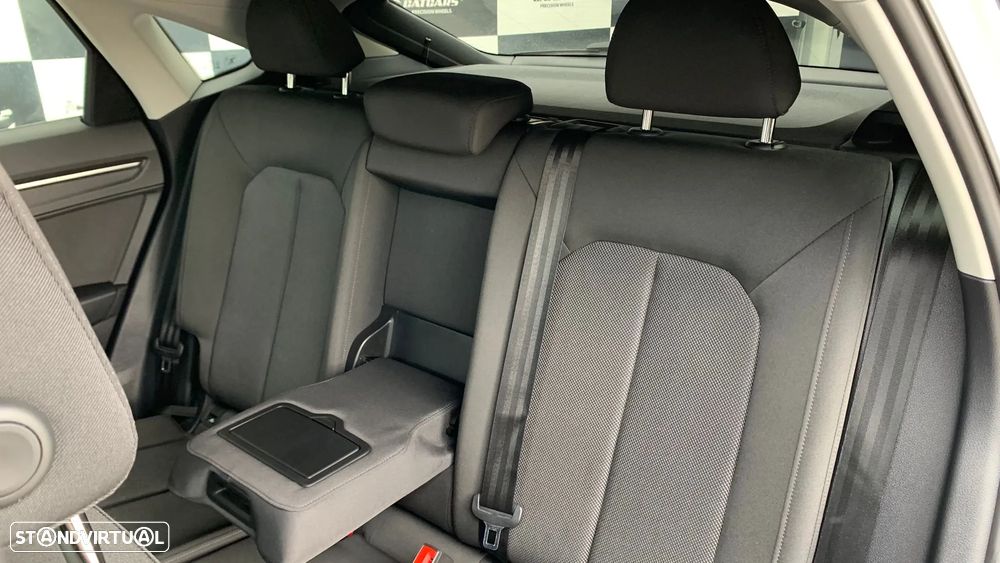 Audi Q3 Sportback 45 TFSIe S tronic S line - 27