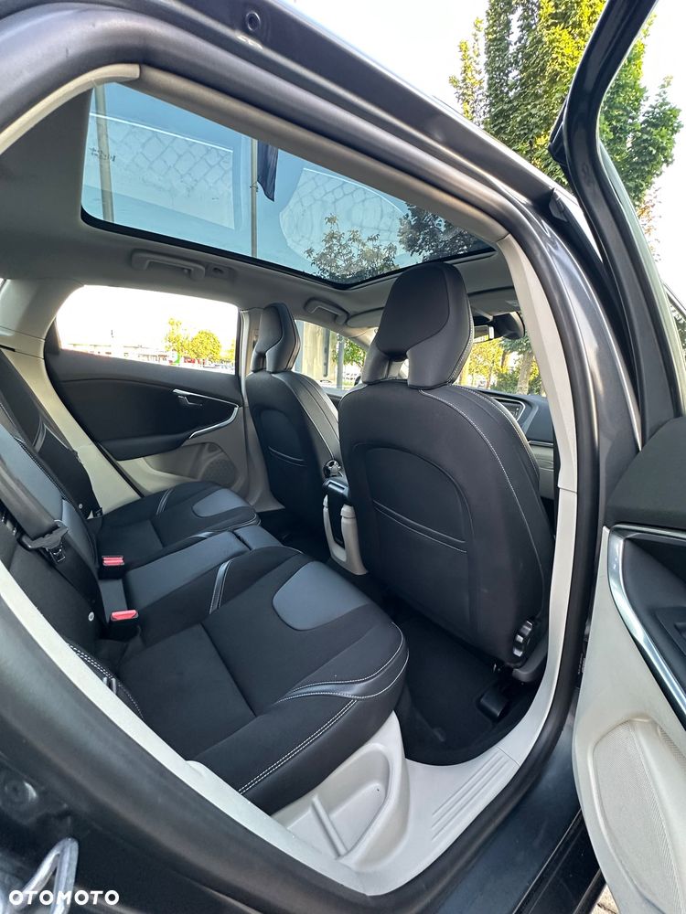 Volvo V40 D2 Momentum - 29