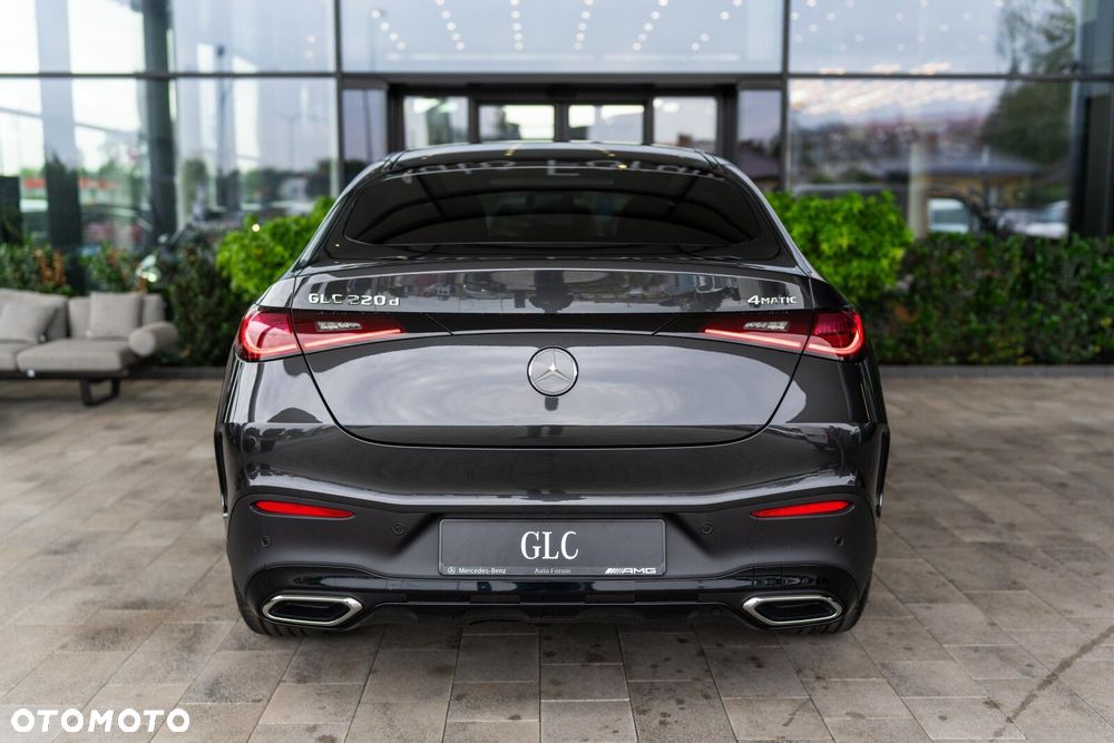 Mercedes-Benz GLC - 29