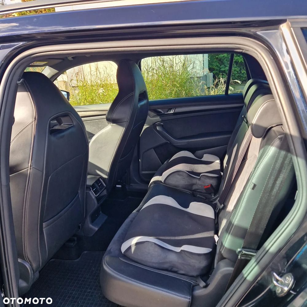 Skoda Kodiaq 2.0 TDI 4x4 Sportline DSG 7os - 30