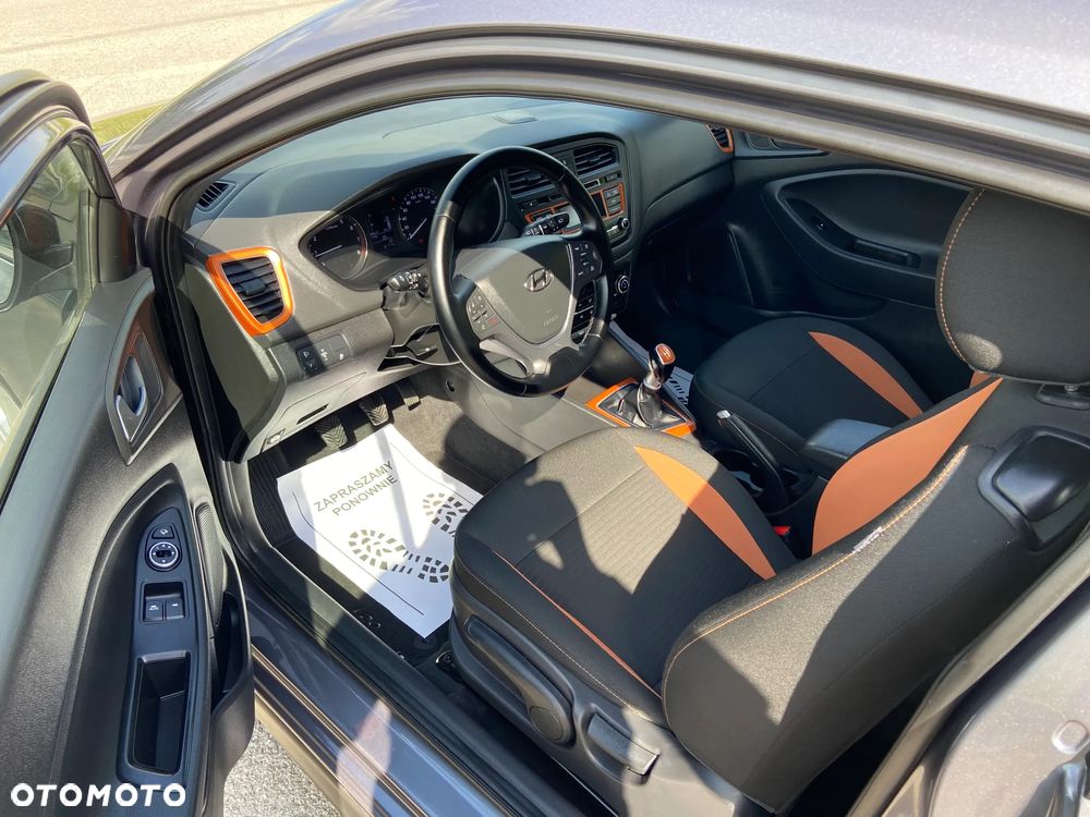 Hyundai i20 - 14