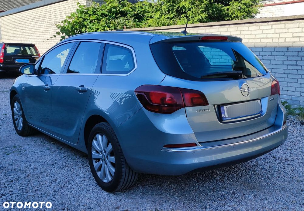 Opel Astra 1.6 CDTI Cosmo - 4