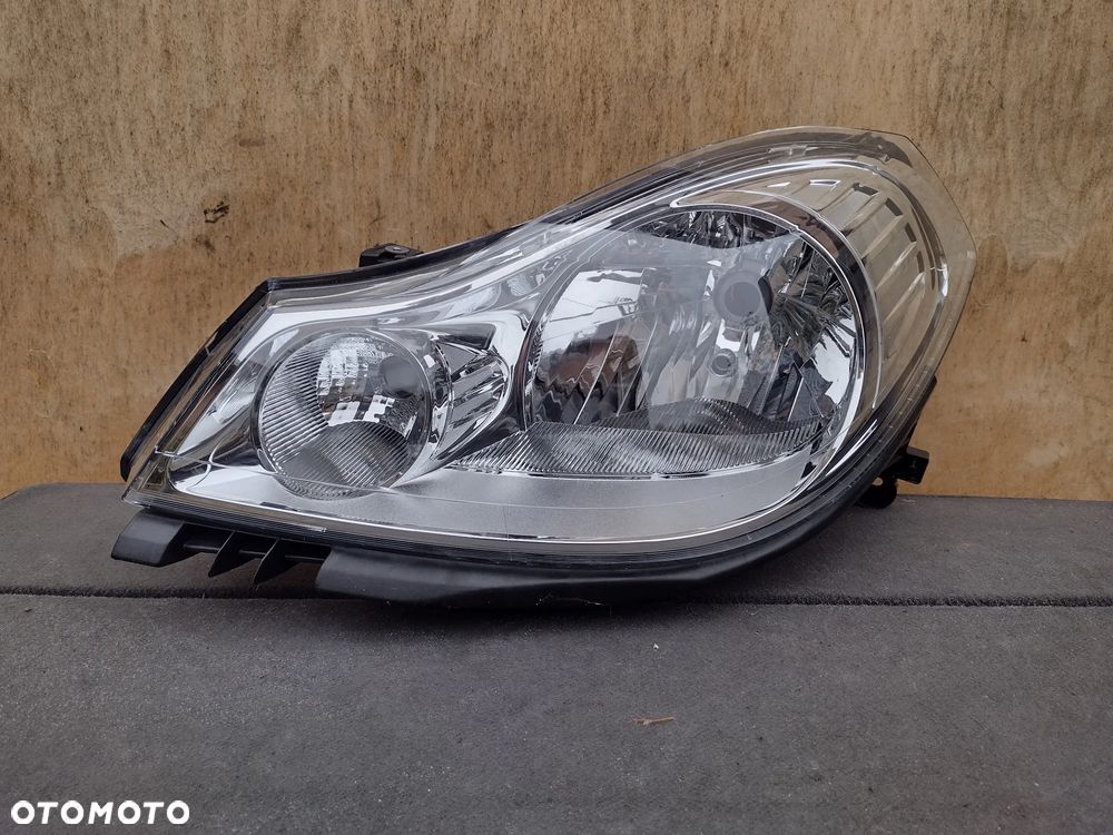lampa thalia II lewa eu cała - 1