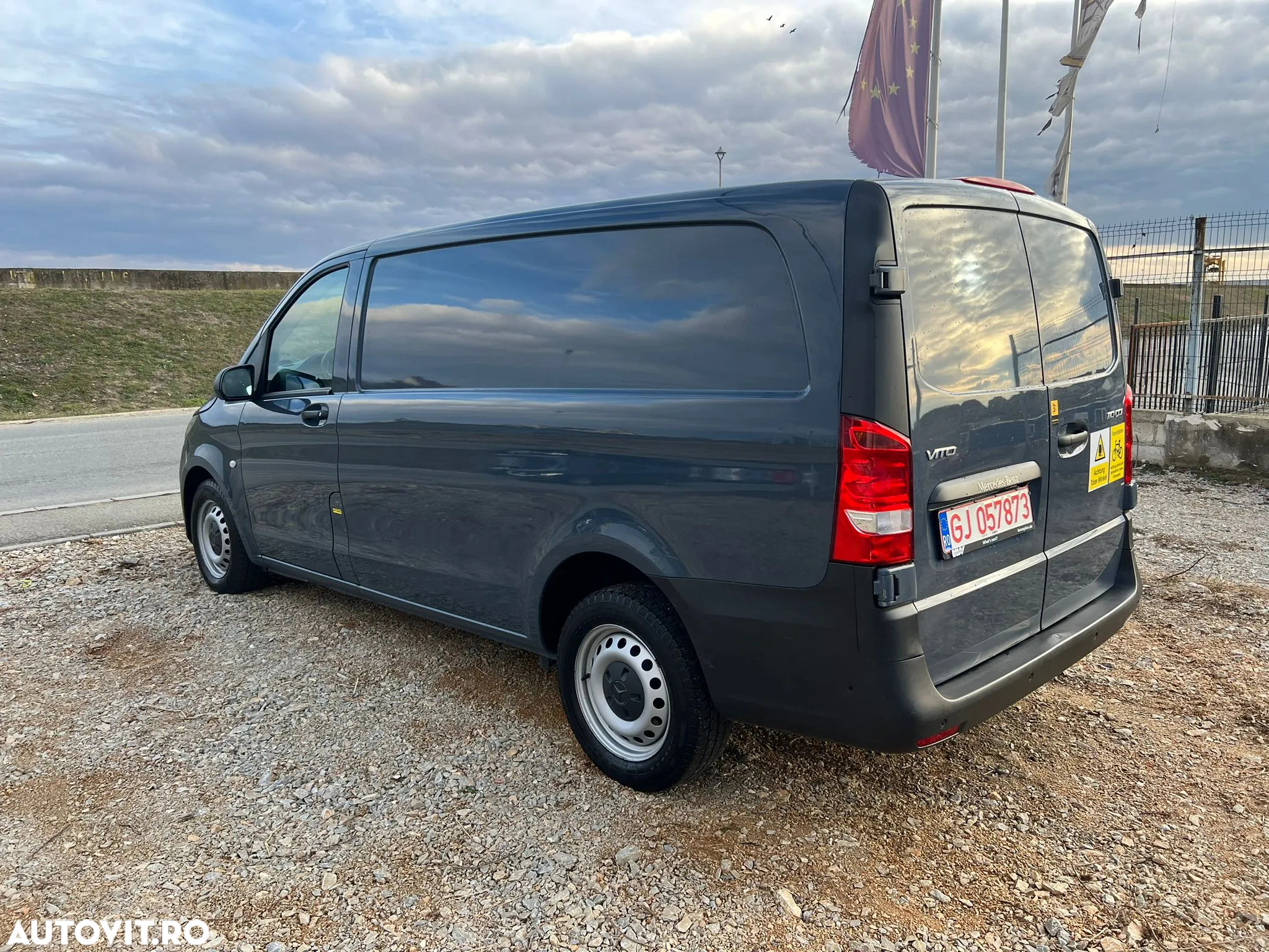 Mercedes-Benz Vito - 8