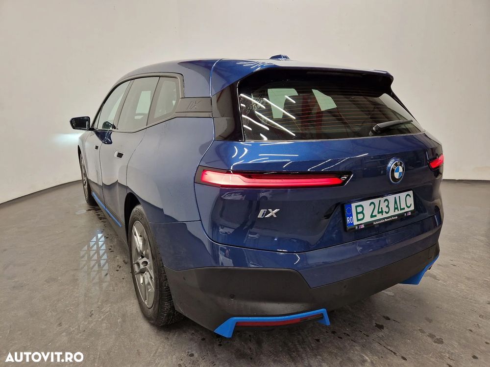 BMW iX xDrive50 - 2