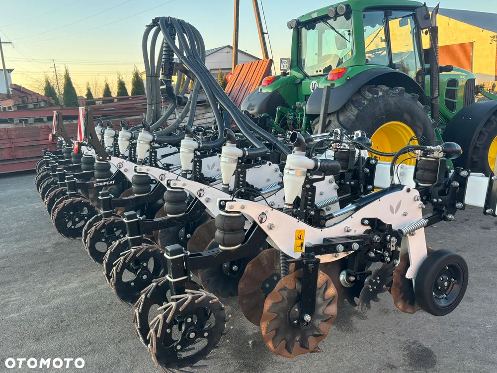 Agrisem Stripcat 10R75HD - 13