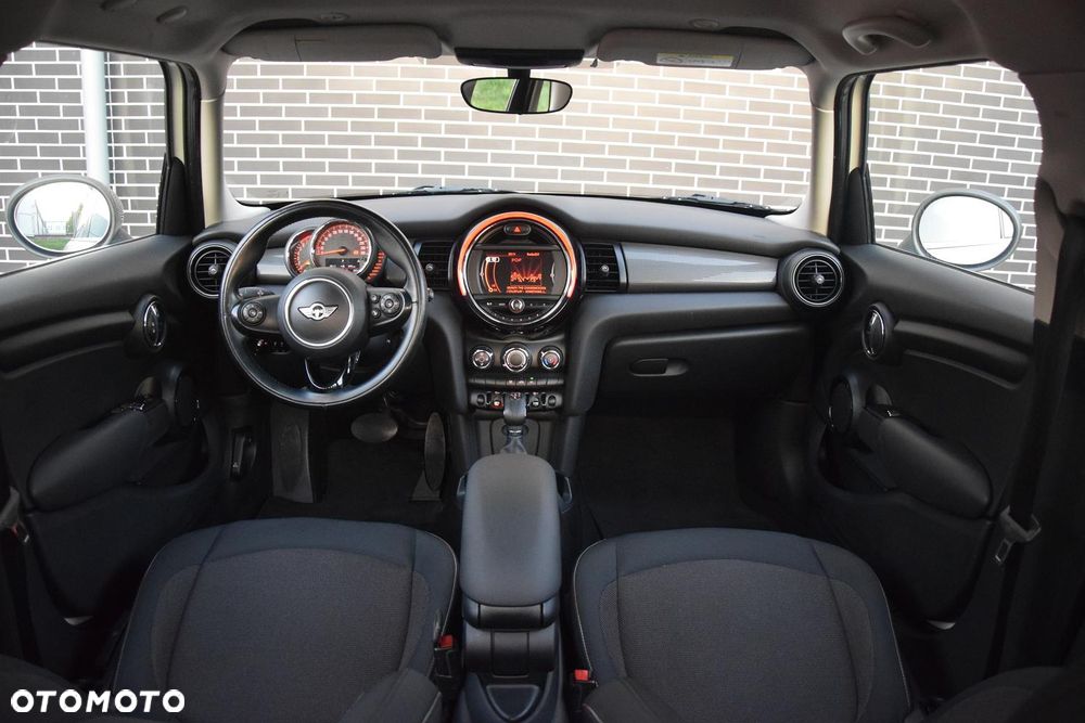 MINI Cooper 60 Years Chili - 8