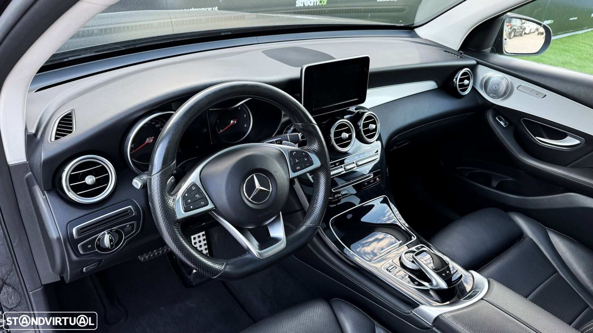 Mercedes-Benz GLC 250 d AMG Line 4-Matic - 12