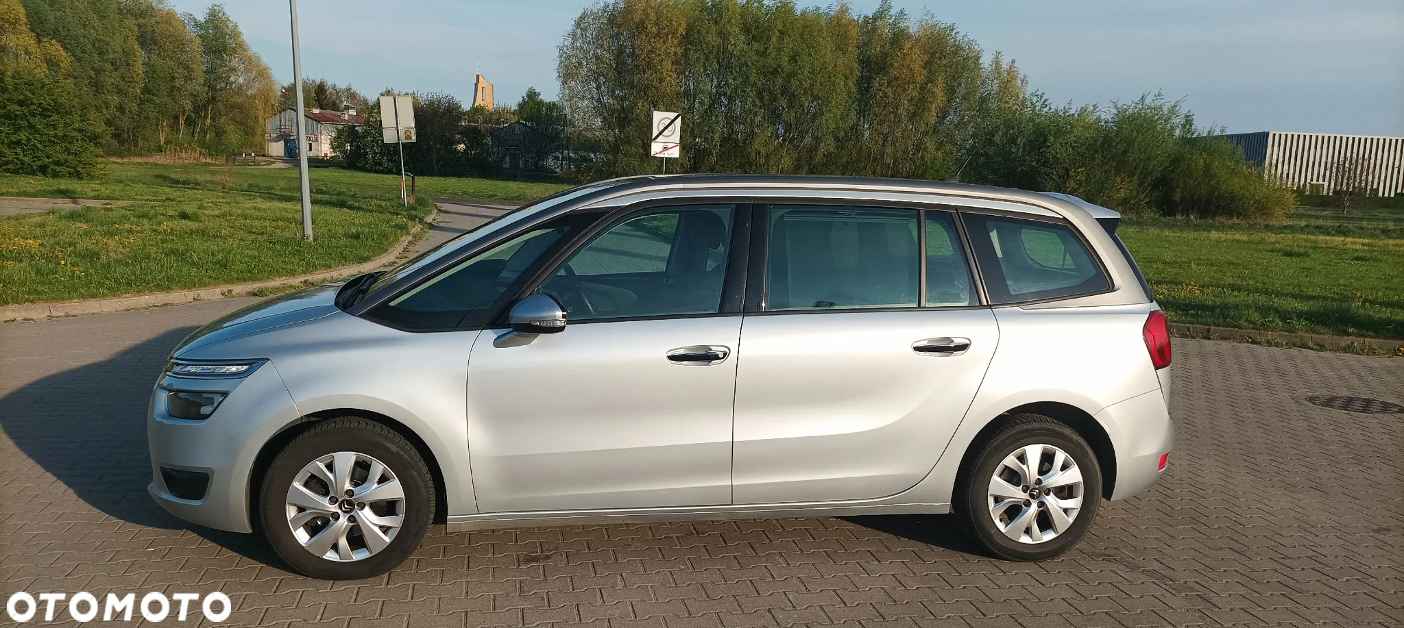 Citroën C4 Grand Picasso e-HDi 115 Intensive - 16
