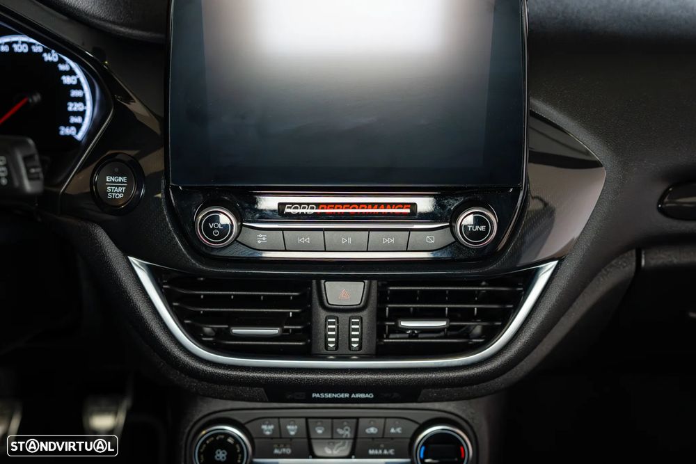 Ford Fiesta 1.5 EcoBoost S&S c/ Pack Pele Exclusiva ST - 12