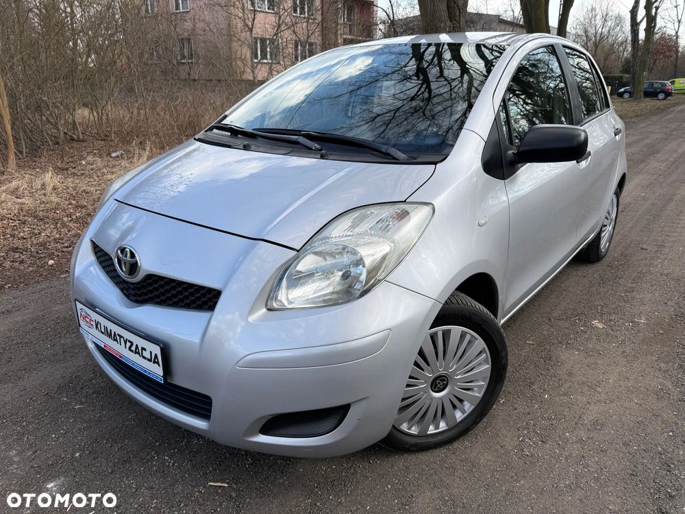 Toyota Yaris 1.0 VVT-i Sol - 2
