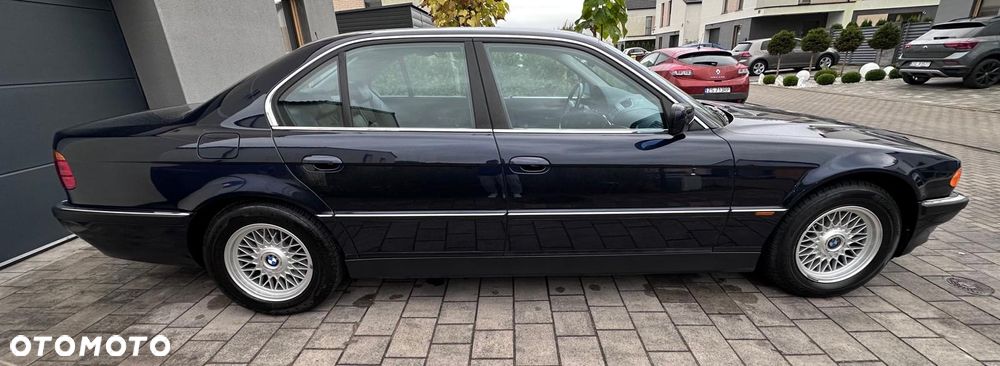 BMW Seria 7 - 9