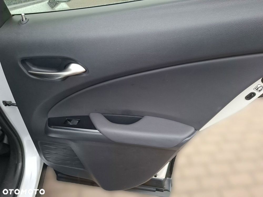 Lexus UX 250h GPF Business 2WD - 24