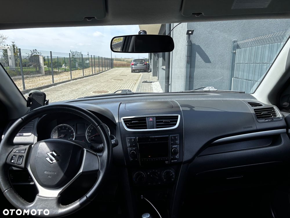 Suzuki Swift 1.2 Club - 9