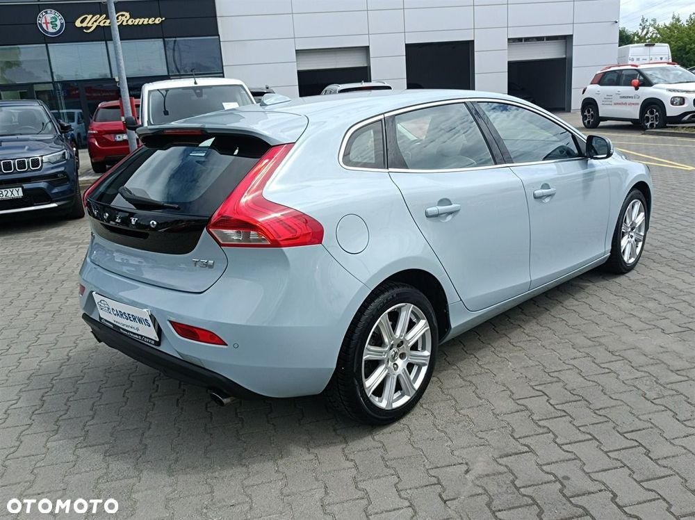 Volvo V40 - 6