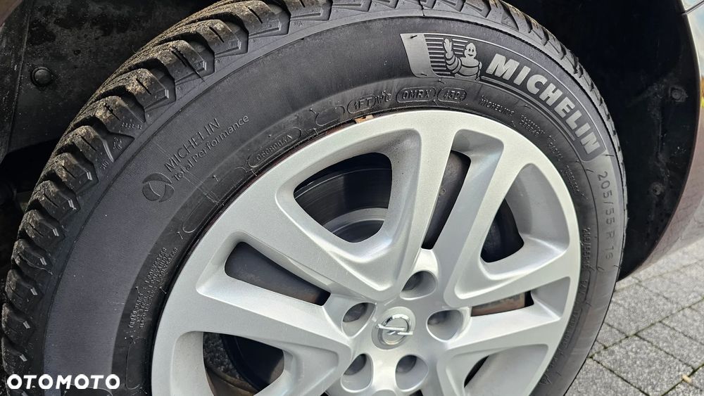 Opel Astra 1.6 BiTrb D (CDTI) Start/Stop Sports Tourer Business - 22