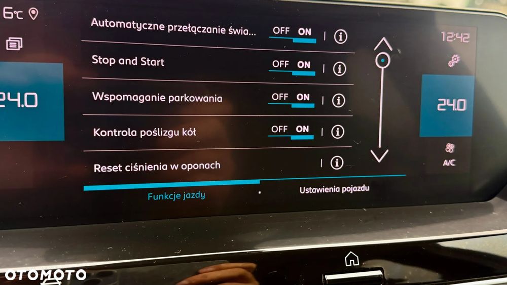 Citroën C4 PureTech 130 Stop&Start EAT8 SHINE - 20