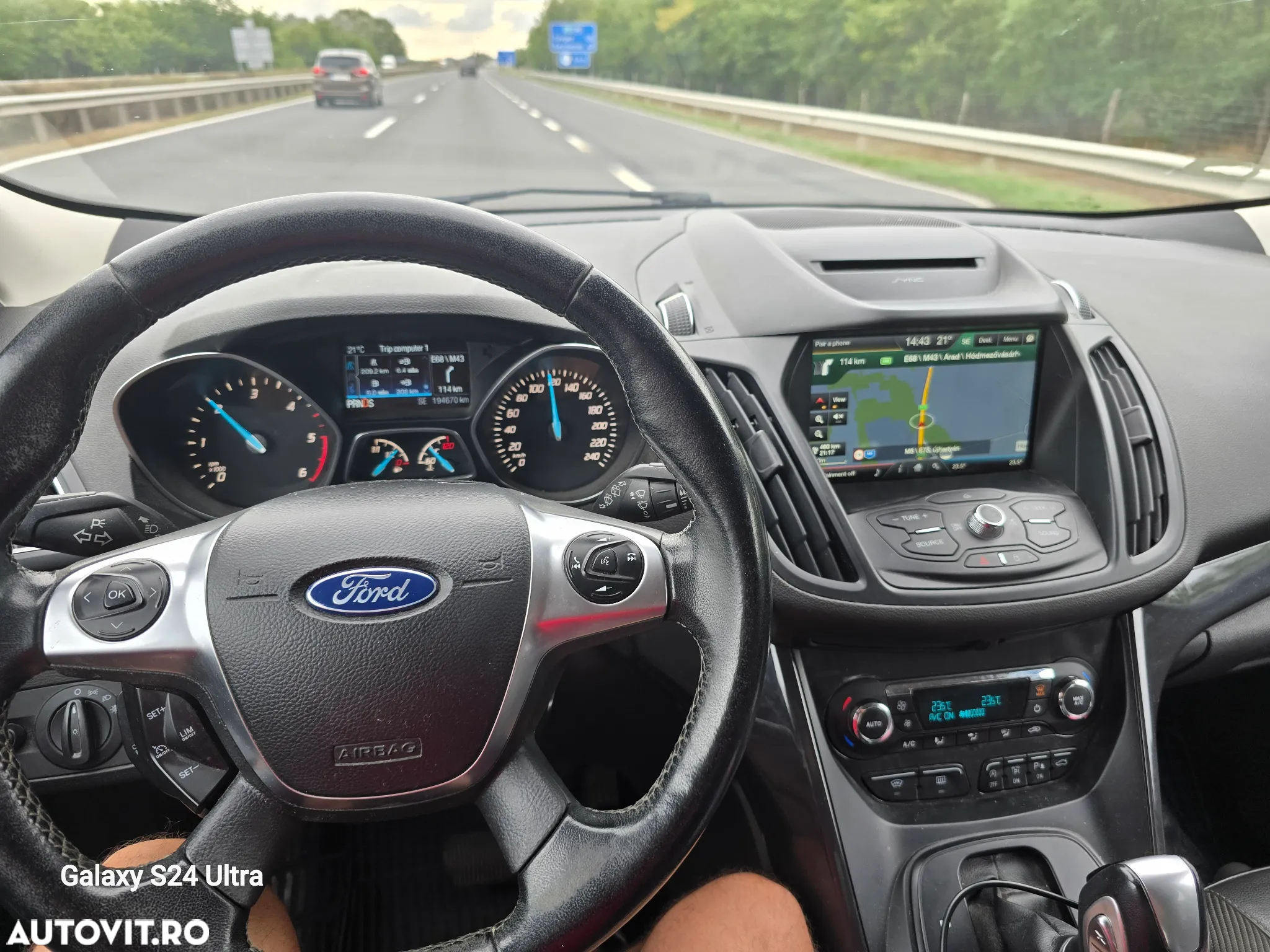 Ford Kuga 2.0 TDCi 4WD Powershift Titanium - 21