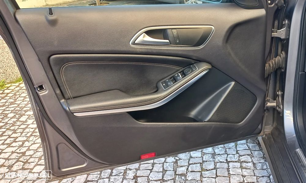 Mercedes-Benz GLA 180 CDI Urban Aut. - 15