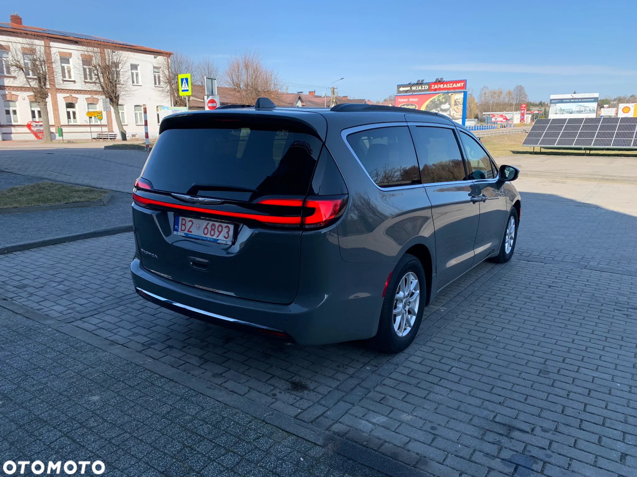 Chrysler Pacifica - 6