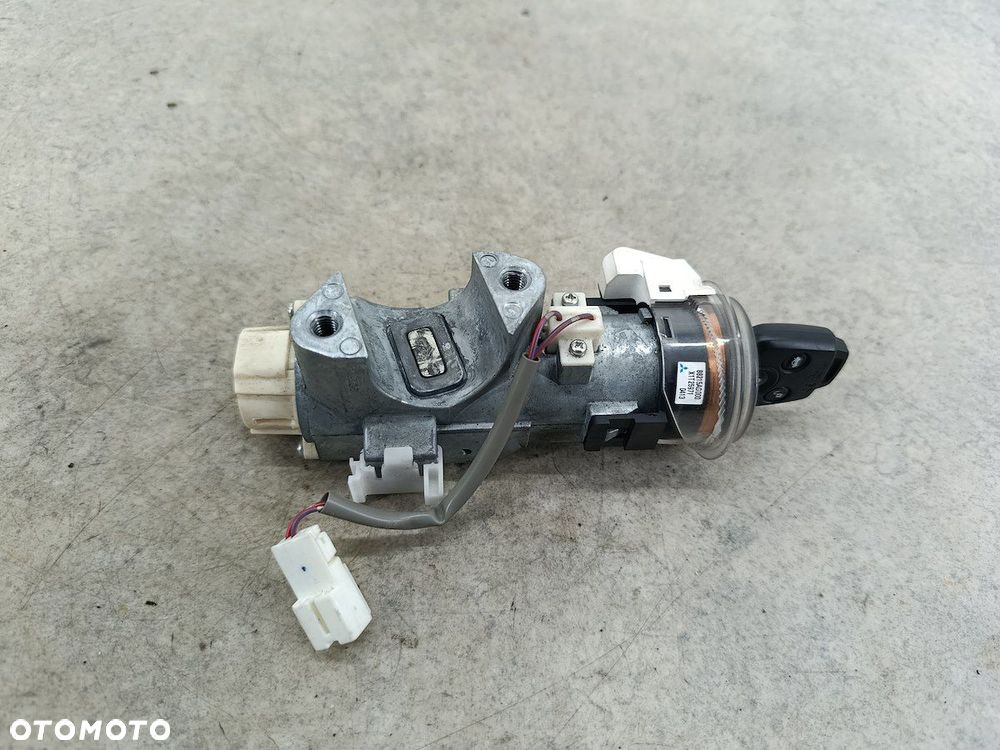 STACYJKA SUBARU FORESTER III 88215AG000  X1T25971 2.0 D - 5