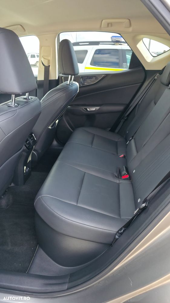 Lexus Seria NX 350h Executive Line - 21