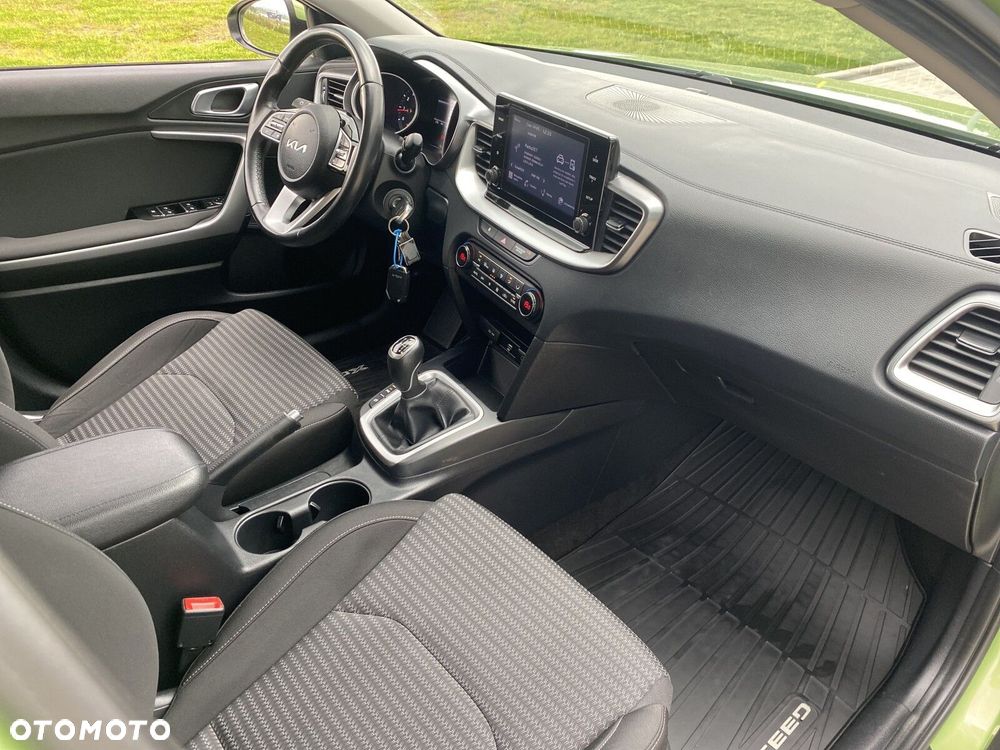Kia XCeed - 16