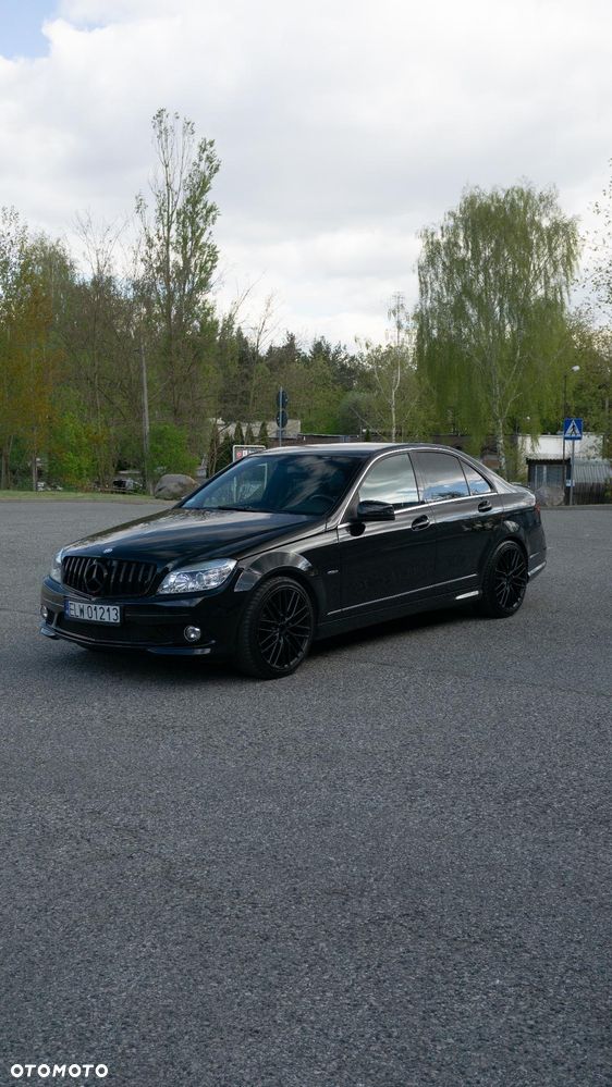 Mercedes-Benz Klasa C 180 CGI Automatik BlueEFFICIENCY Avantgarde - 1