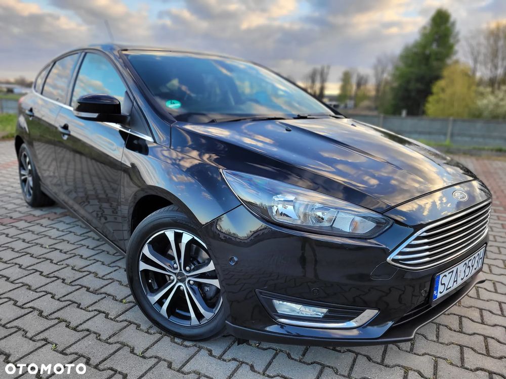 Ford Focus 1.0 EcoBoost Titanium - 38