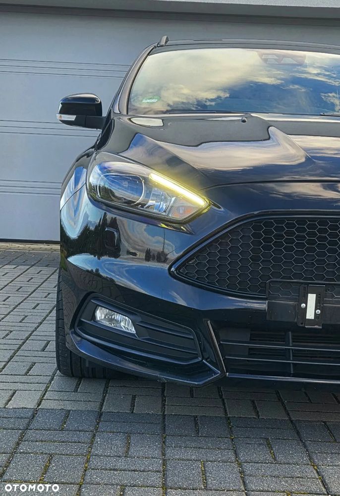 Ford Focus ST2 - 9