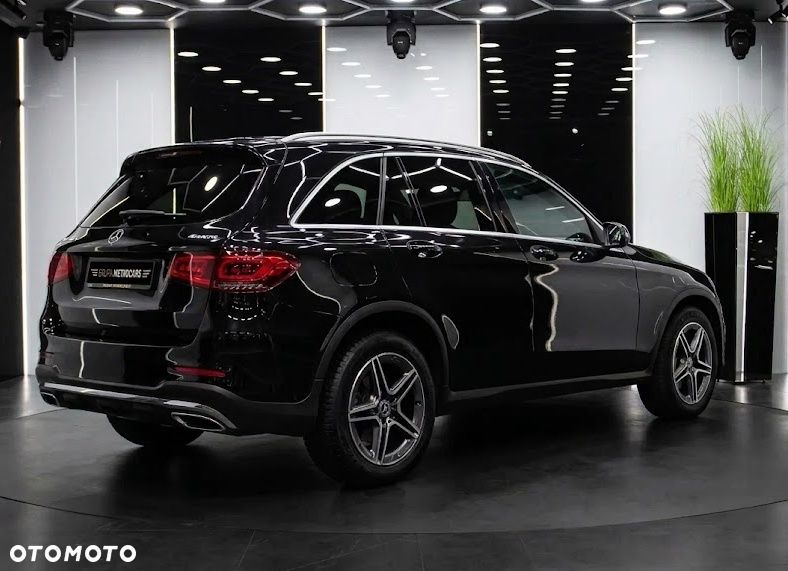 Mercedes-Benz GLC 200 4Matic 9G-TRONIC AMG Line - 5