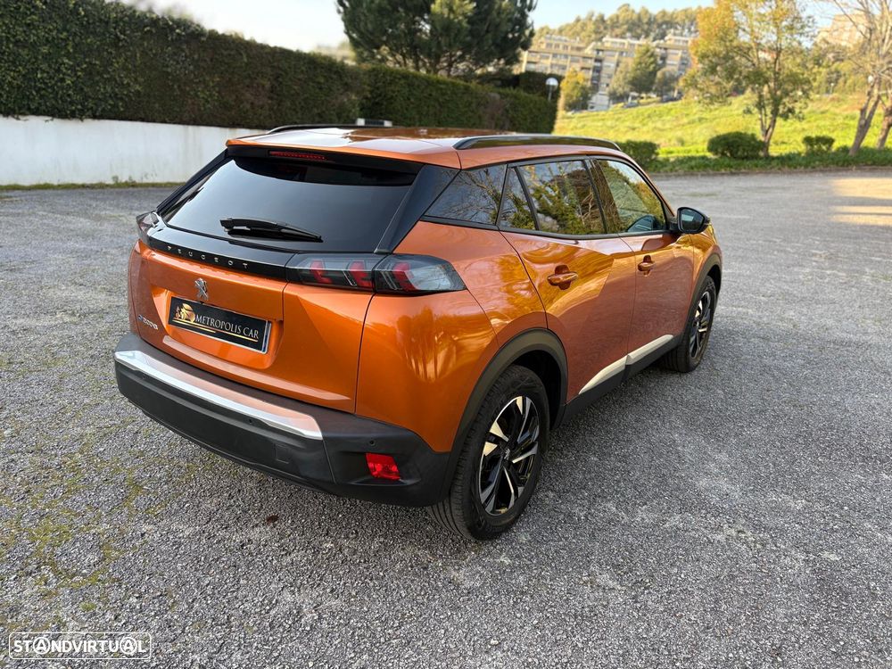 Peugeot e-2008 Allure - 8