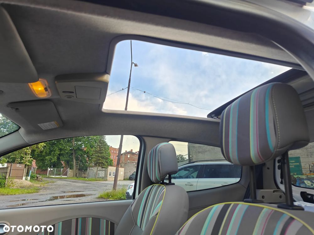 Renault Twingo 1.2 LEV 16V 75 Night & Day - 12