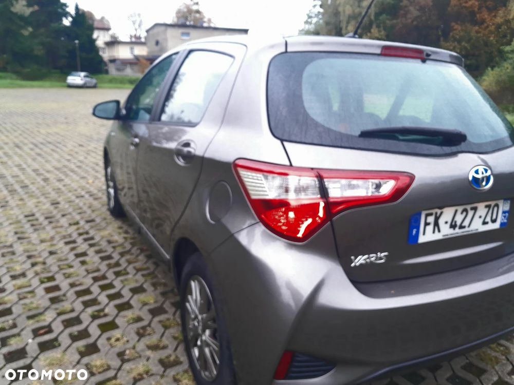 Toyota Yaris Hybrid 1.5 VVT-i Comfort - 20