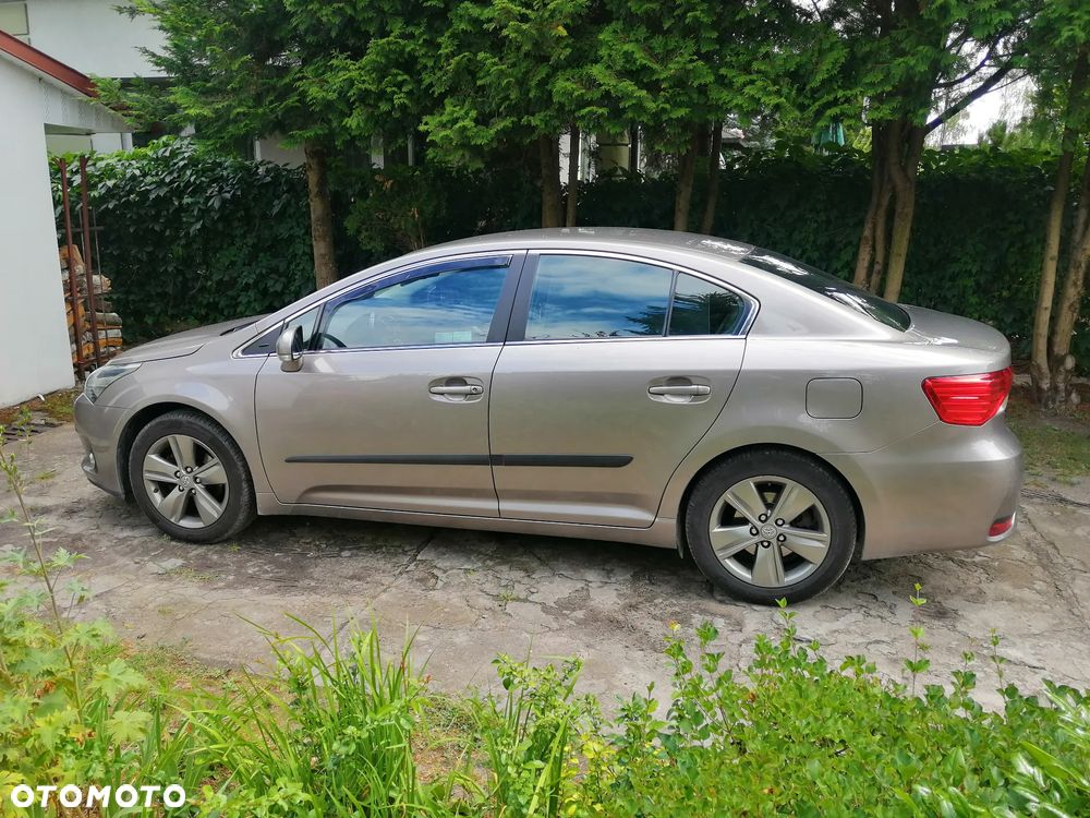 Toyota Avensis 1.8 Prestige - 1