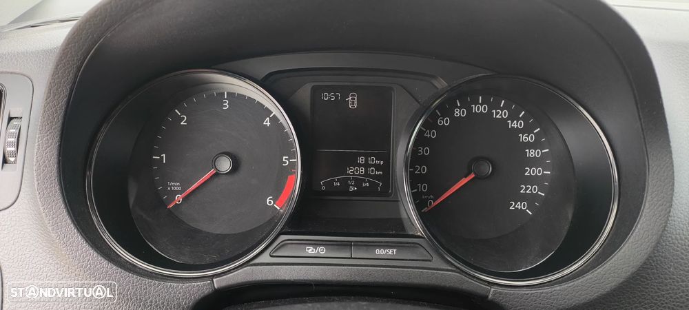 VW Polo 1.4 TDi BlueMotion - 6